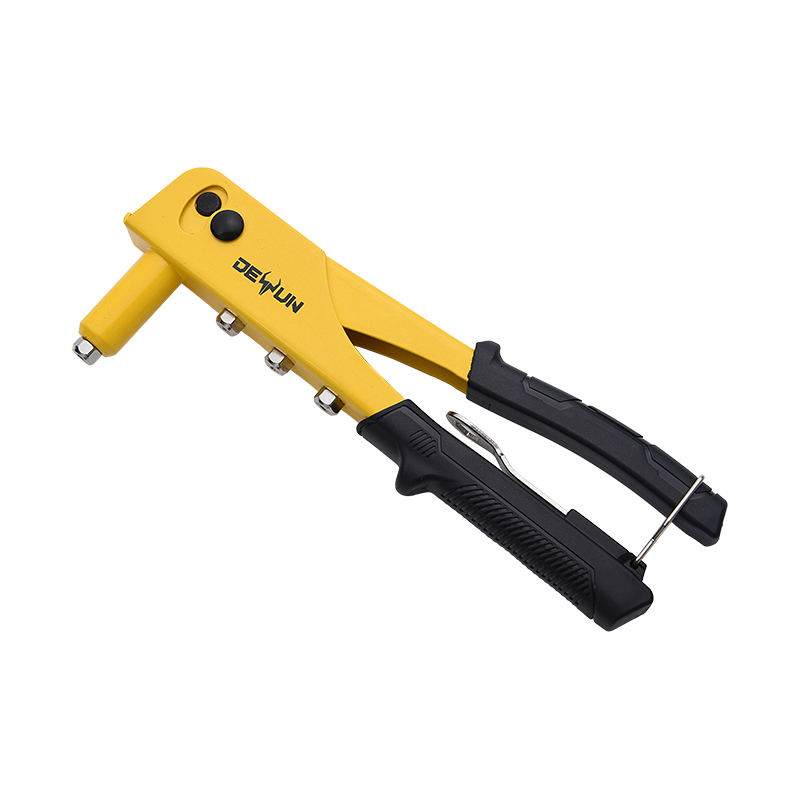 Insulation protection of Single Steel Insulation Hand Riveter: ensuring safe operation
